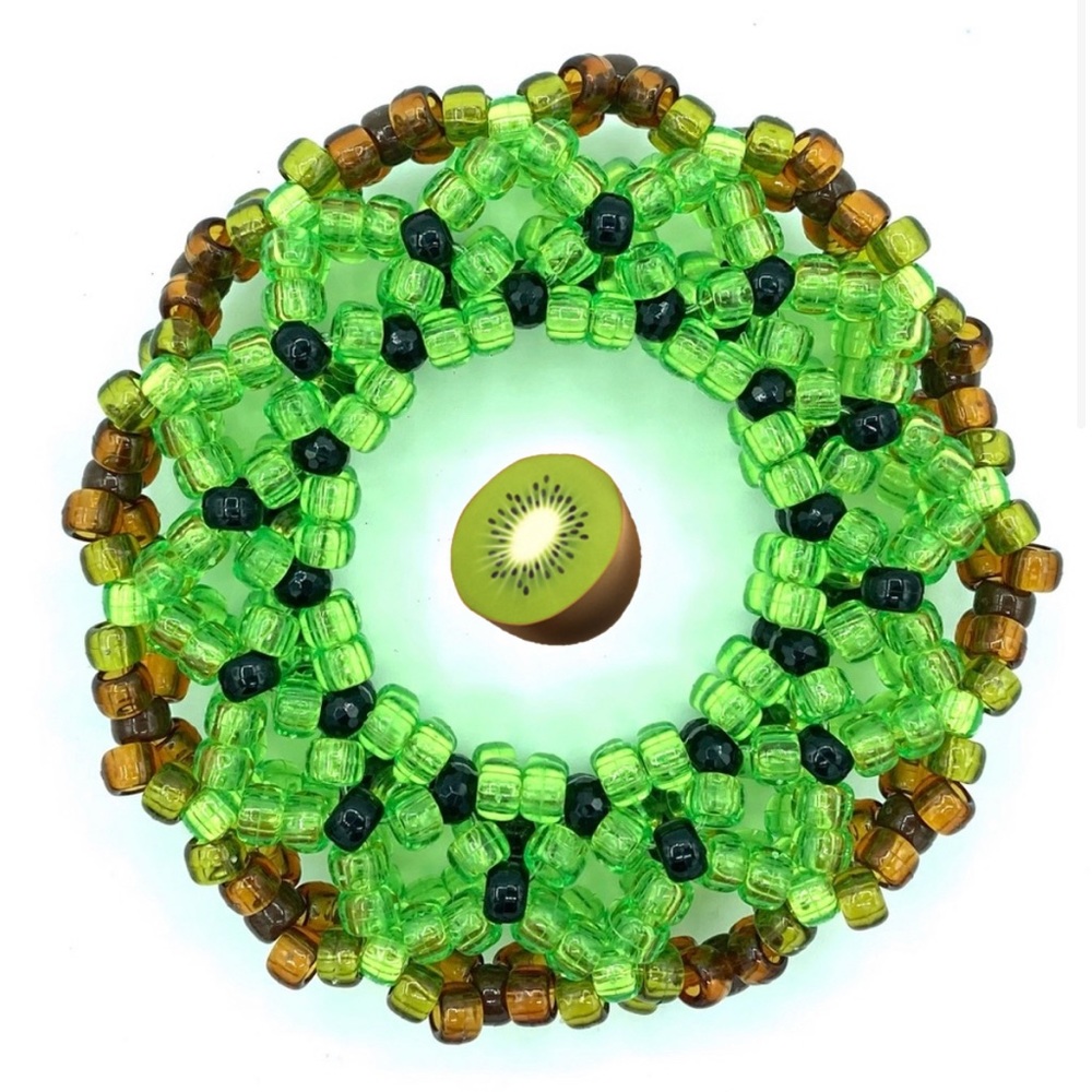 ❌SOLD❌🥝 Kiwi Glow Kandi Cuff